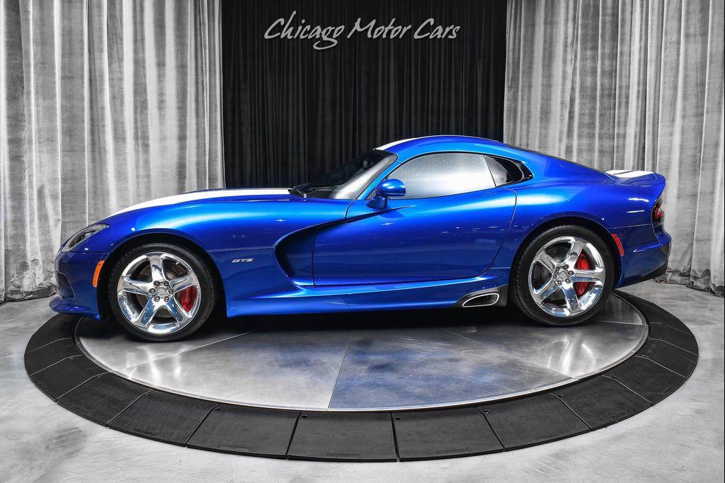 used 2013 Dodge SRT Viper car