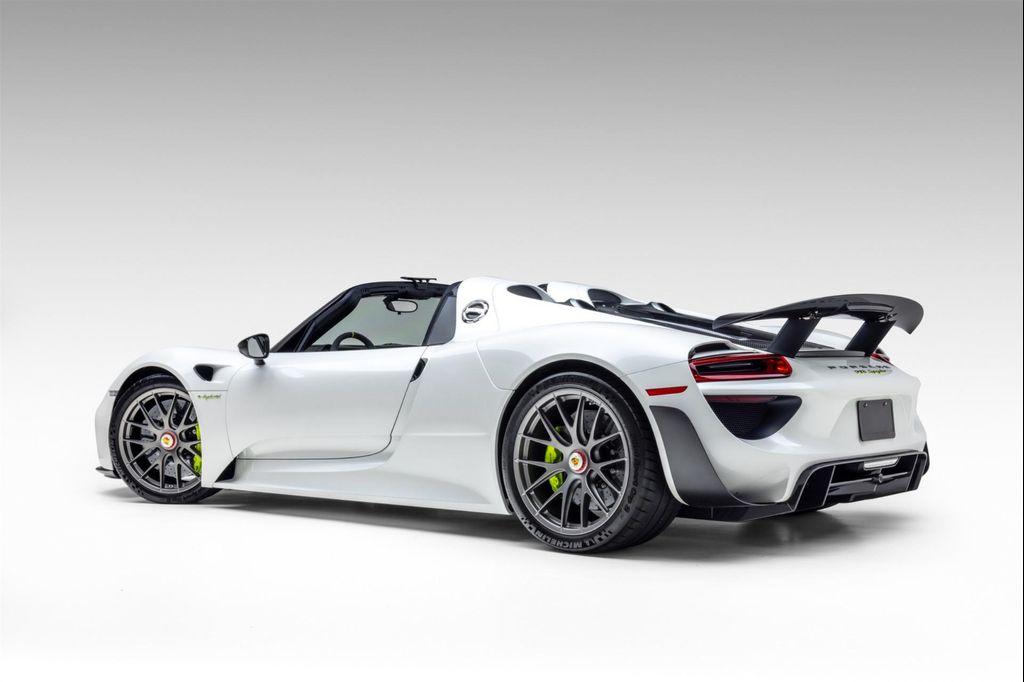 used 2015 Porsche 918 Spyder car