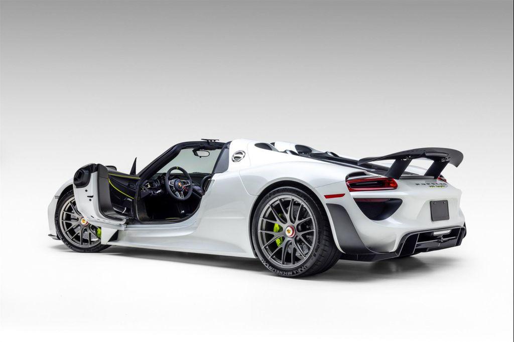 used 2015 Porsche 918 Spyder car