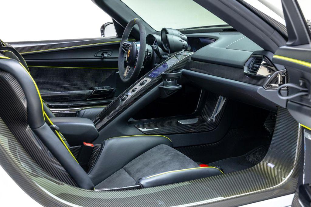 used 2015 Porsche 918 Spyder car