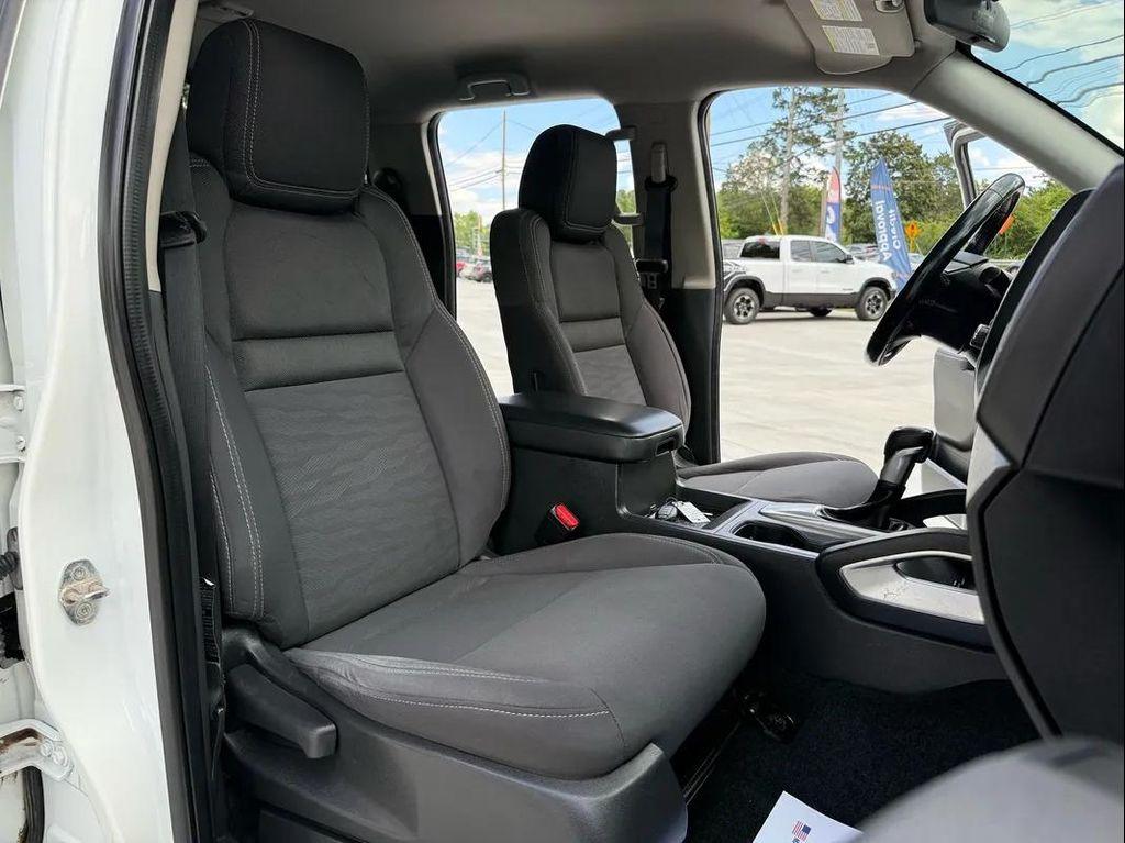 used 2022 Nissan Frontier car, priced at $25,450