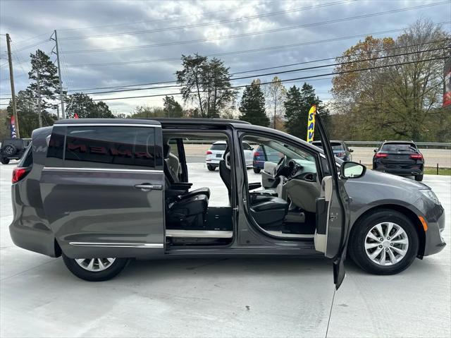 used 2017 Chrysler Pacifica car, priced at $10,999