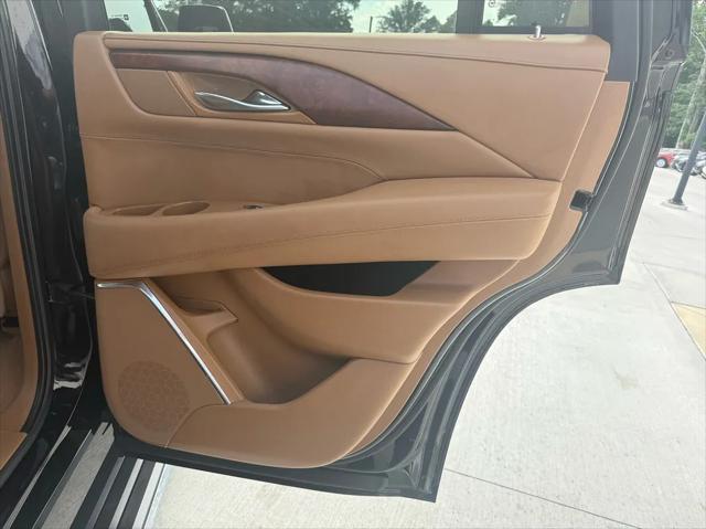 used 2017 Cadillac Escalade car, priced at $25,999