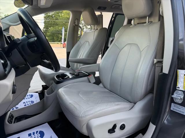 used 2017 Chrysler Pacifica car, priced at $12,999