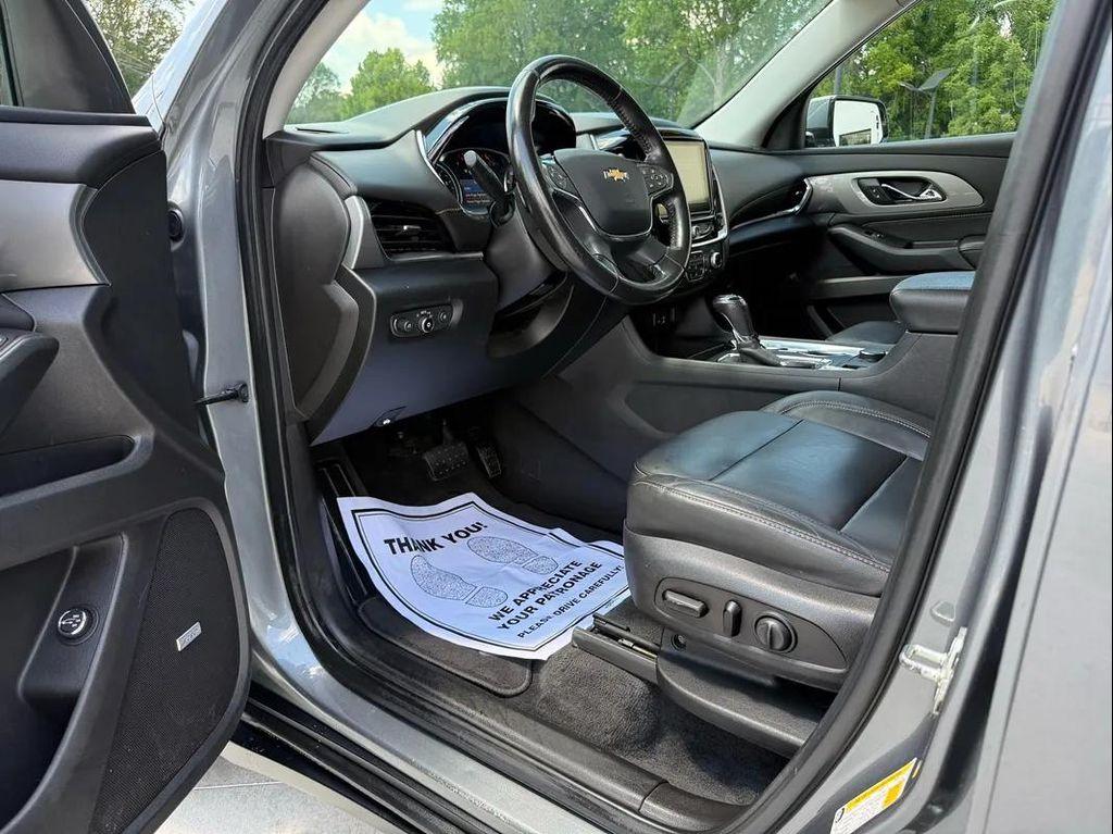 used 2020 Chevrolet Traverse car, priced at $20,999