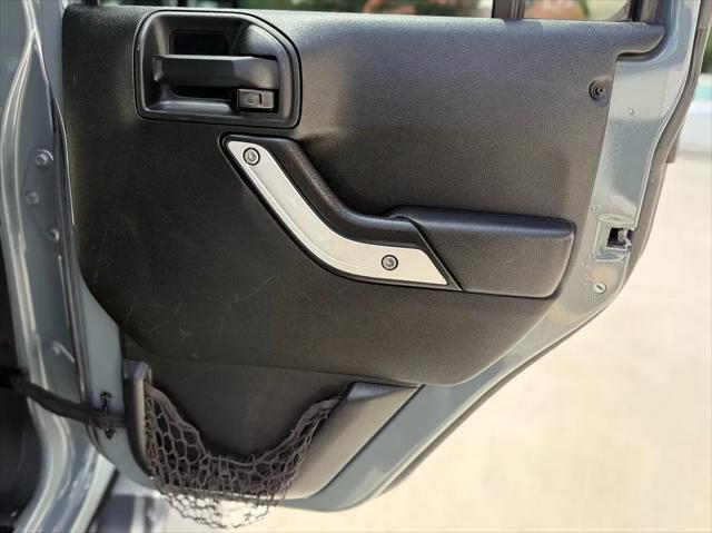 used 2015 Jeep Wrangler Unlimited car, priced at $15,999