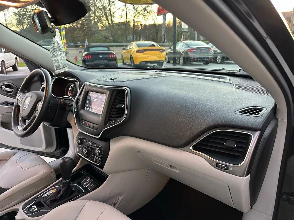 used 2021 Jeep Cherokee car, priced at $18,450