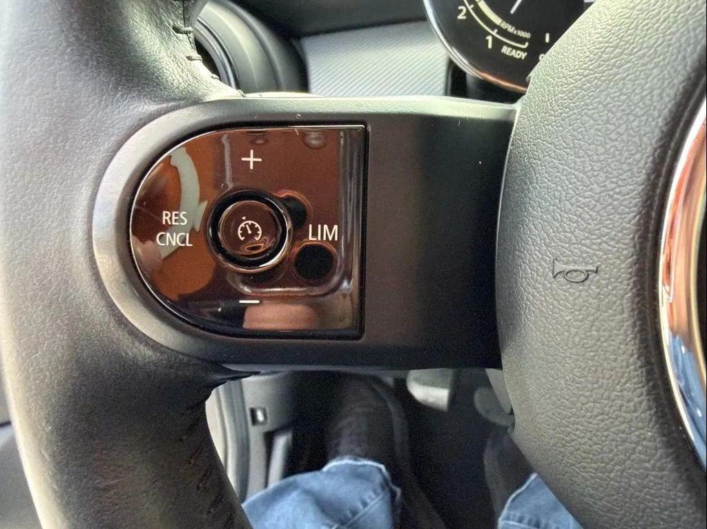 used 2022 MINI Hardtop car, priced at $16,999