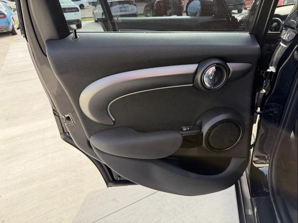 used 2022 MINI Hardtop car, priced at $16,999