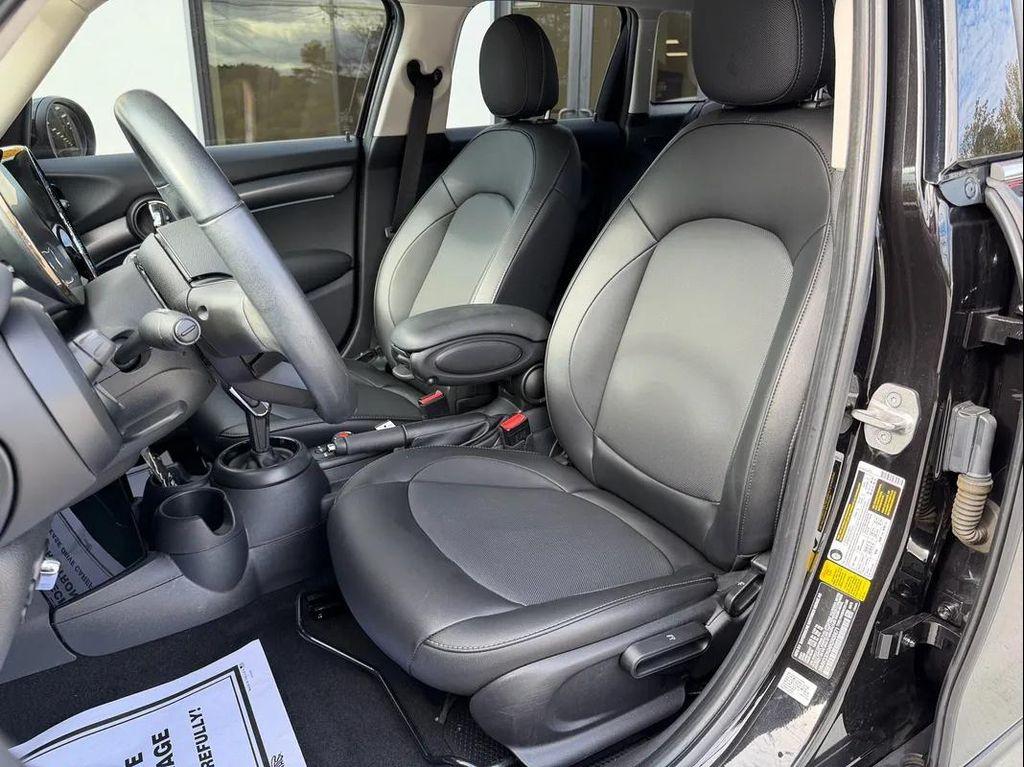 used 2022 MINI Hardtop car, priced at $16,999