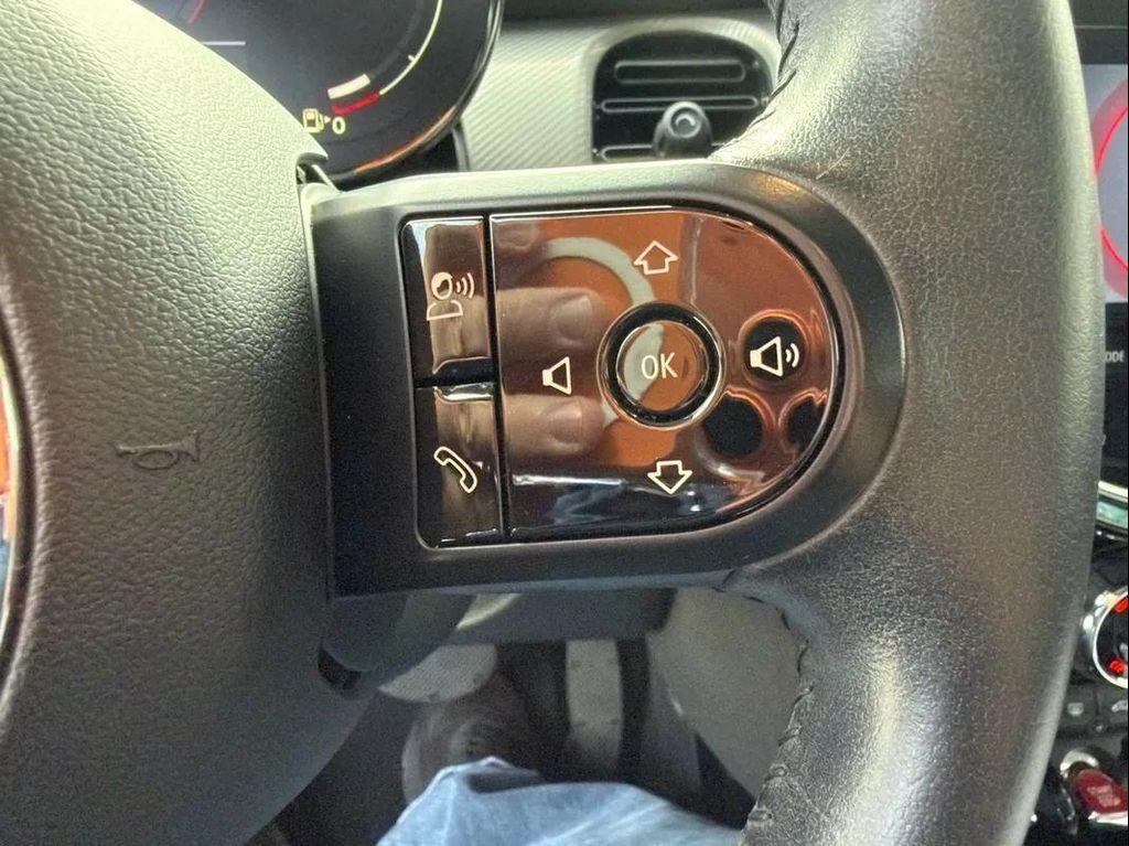 used 2022 MINI Hardtop car, priced at $16,999