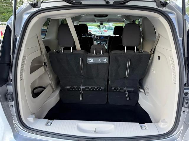 used 2018 Chrysler Pacifica car, priced at $11,450