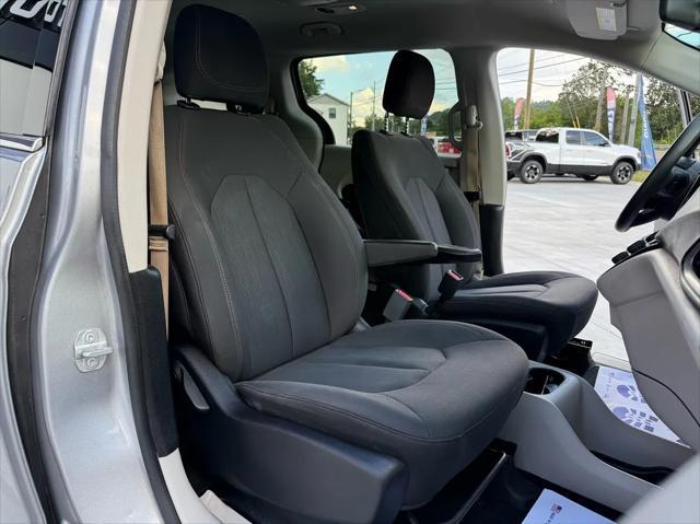 used 2018 Chrysler Pacifica car, priced at $11,450