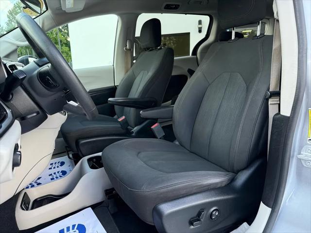 used 2018 Chrysler Pacifica car, priced at $11,450