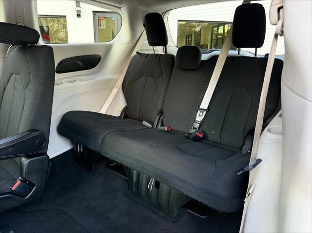 used 2018 Chrysler Pacifica car, priced at $11,450
