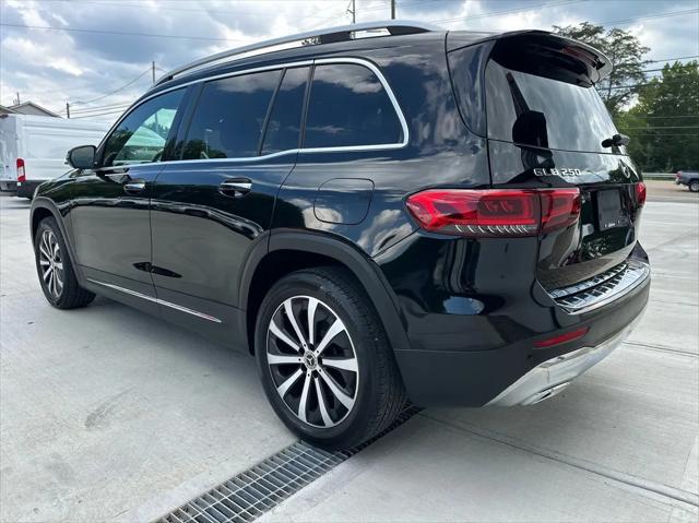 used 2020 Mercedes-Benz GLB 250 car, priced at $25,450