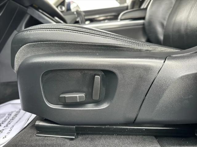 used 2020 Land Rover Range Rover Evoque car, priced at $21,999
