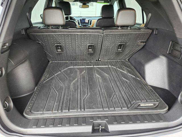used 2021 Chevrolet Equinox car, priced at $18,900