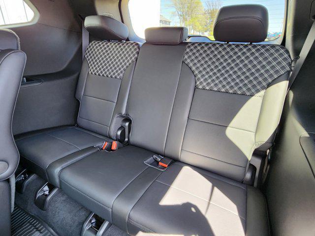 new 2025 GMC Acadia car, priced at $58,440