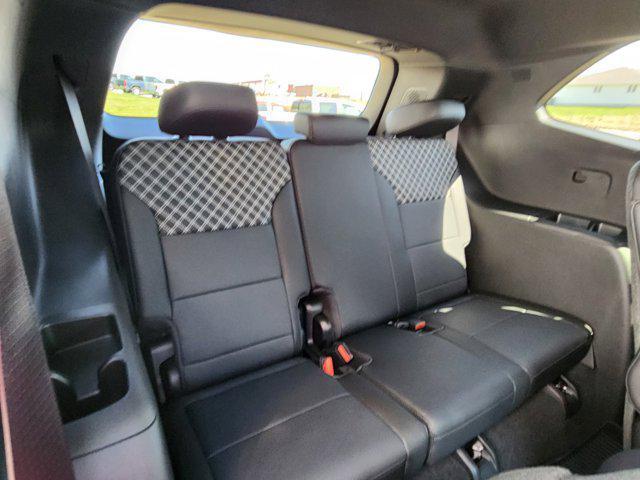 new 2025 GMC Acadia car, priced at $58,440