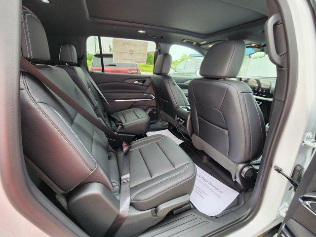 new 2025 Chevrolet Traverse car, priced at $52,730