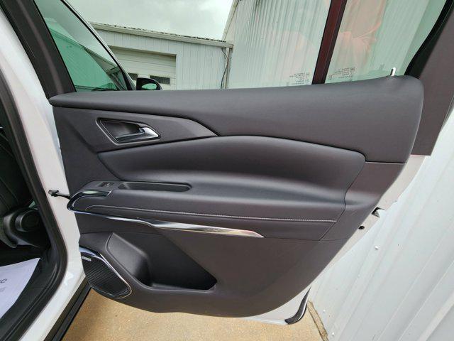 new 2025 Chevrolet Traverse car, priced at $52,730