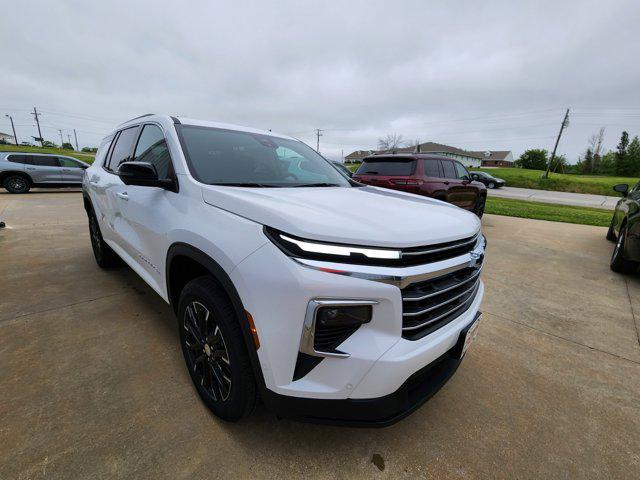 new 2025 Chevrolet Traverse car, priced at $52,730