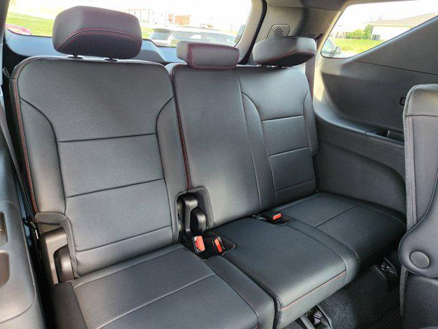 new 2025 Chevrolet Traverse car, priced at $59,460