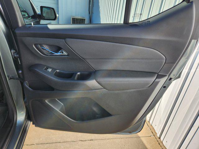 used 2022 Chevrolet Traverse car, priced at $28,900