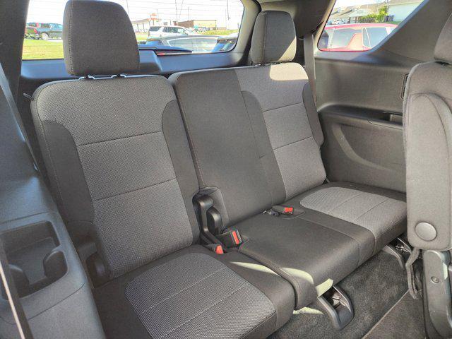 used 2022 Chevrolet Traverse car, priced at $28,900