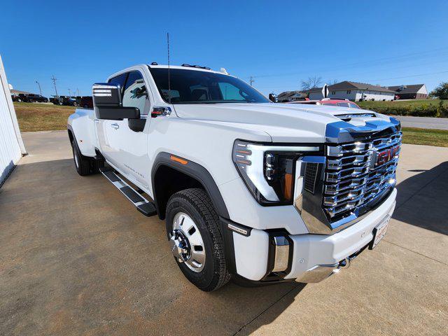 new 2025 GMC Sierra 3500 car, priced at $93,040