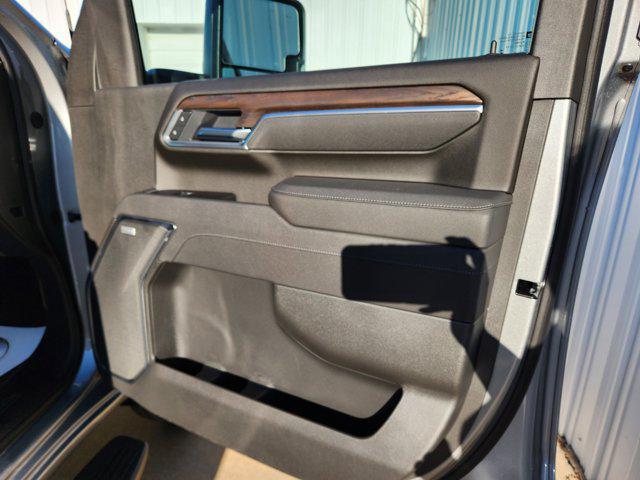 new 2025 GMC Sierra 2500 car, priced at $73,180