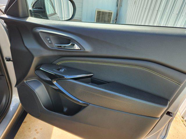 new 2025 Chevrolet Trax car, priced at $25,895