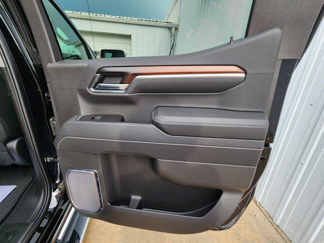 new 2025 GMC Sierra 1500 car, priced at $71,390