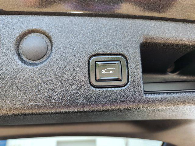 used 2020 Chevrolet Equinox car, priced at $17,900