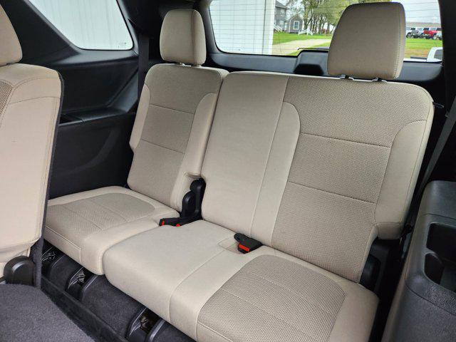 used 2023 Chevrolet Traverse car, priced at $32,900