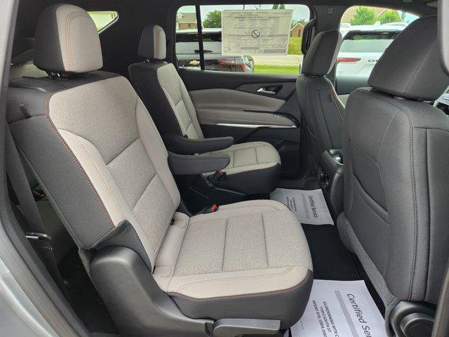 new 2025 Chevrolet Traverse car, priced at $44,695
