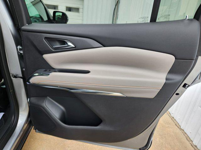 new 2025 Chevrolet Traverse car, priced at $44,695