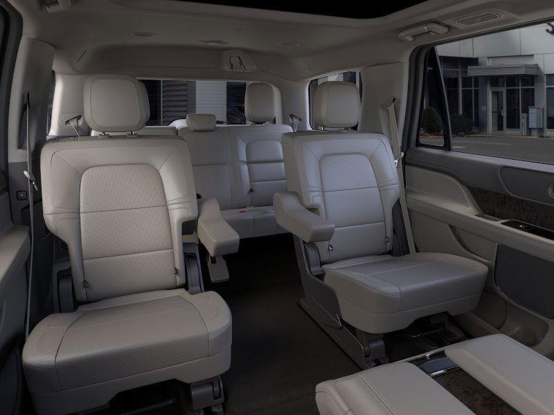 new 2024 Lincoln Navigator car, priced at $85,268