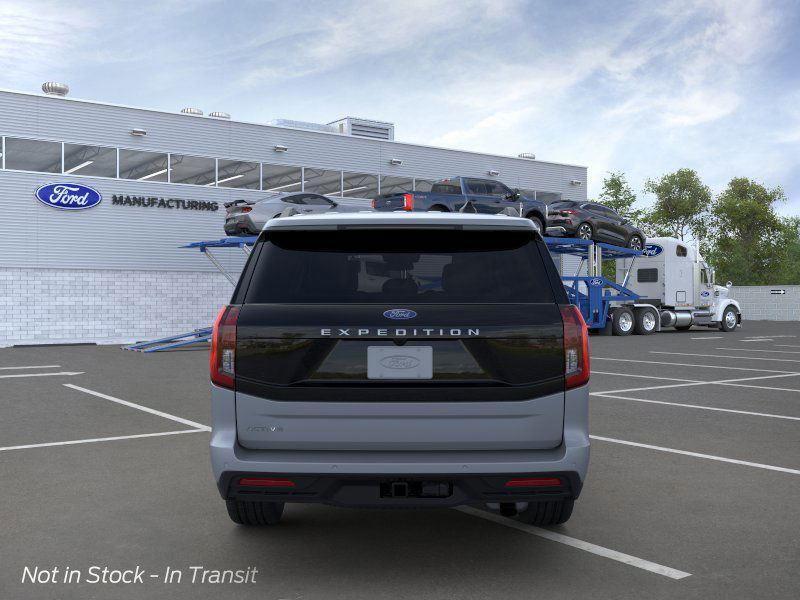 new 2025 Ford Expedition car, priced at $72,205