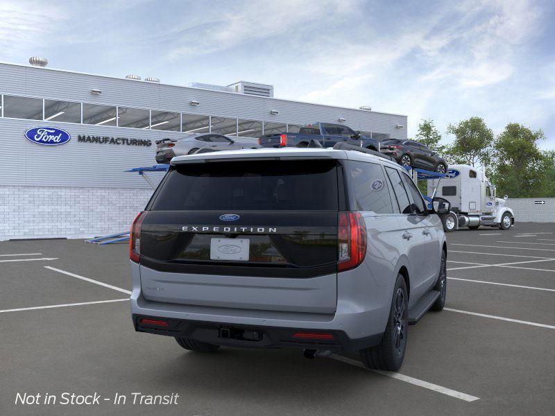 new 2025 Ford Expedition car, priced at $72,205