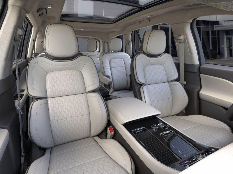new 2024 Lincoln Aviator car, priced at $72,620