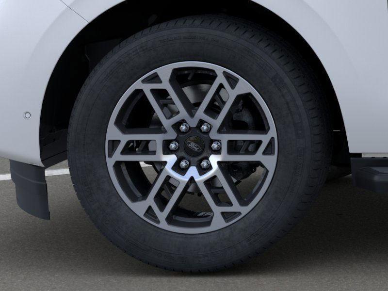 new 2025 Ford Expedition car, priced at $72,205