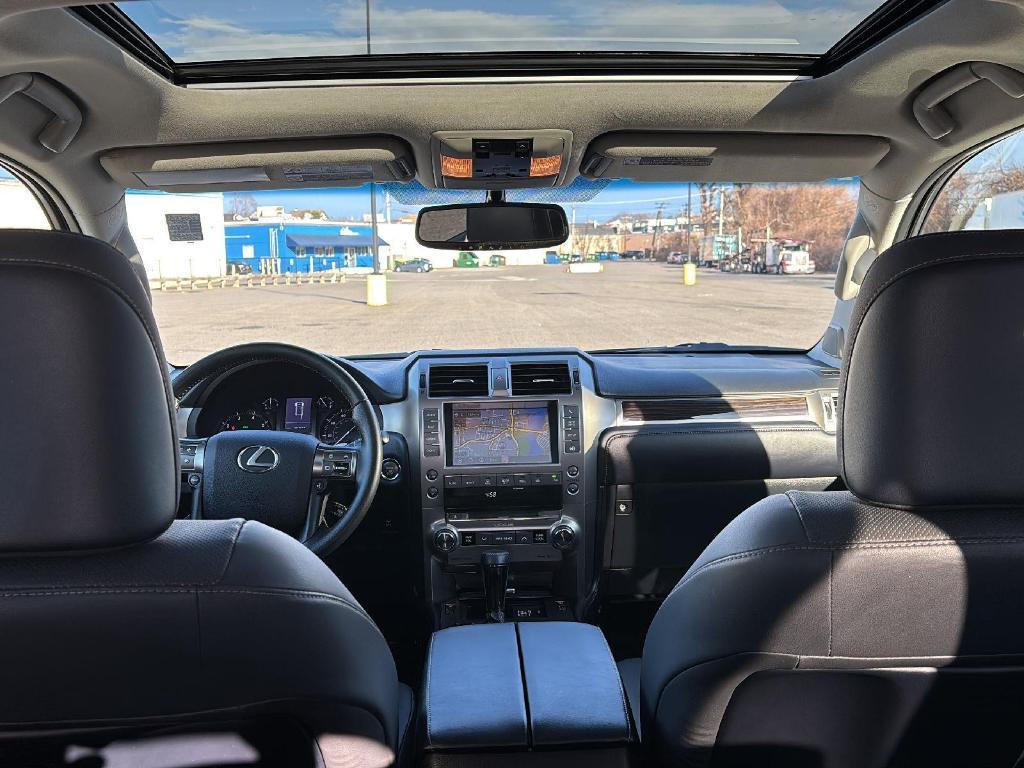 used 2018 Lexus GX 460 car, priced at $33,499