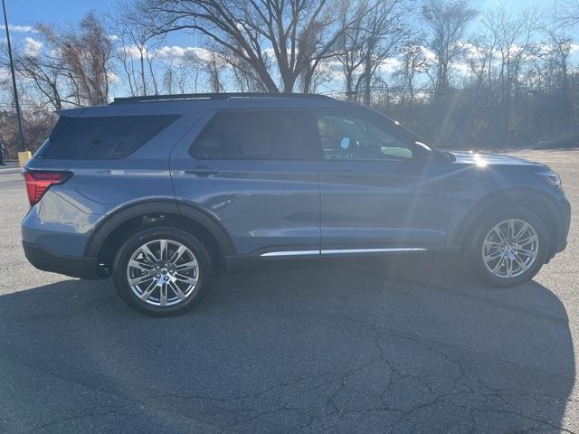 used 2025 Ford Explorer car, priced at $47,596