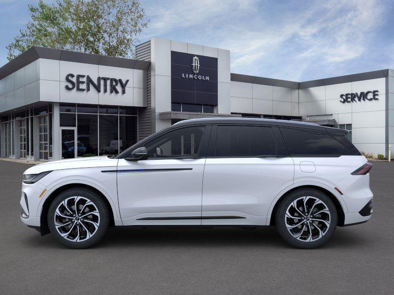 new 2025 Lincoln Nautilus car, priced at $65,455