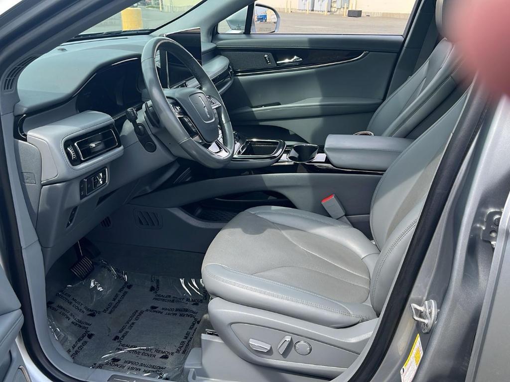 used 2022 Lincoln Nautilus car, priced at $36,608