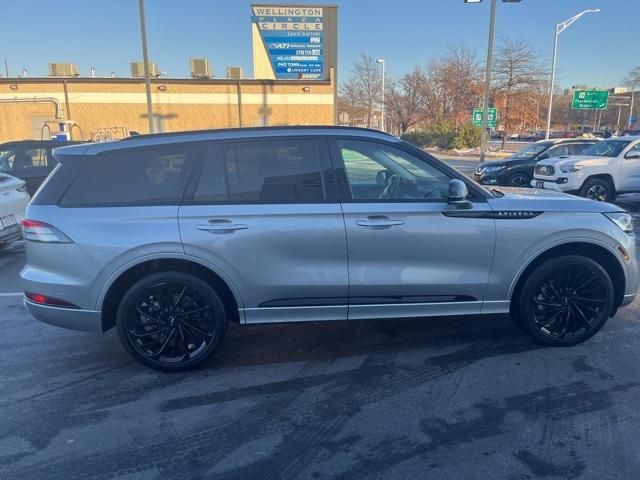 used 2023 Lincoln Aviator car, priced at $52,566