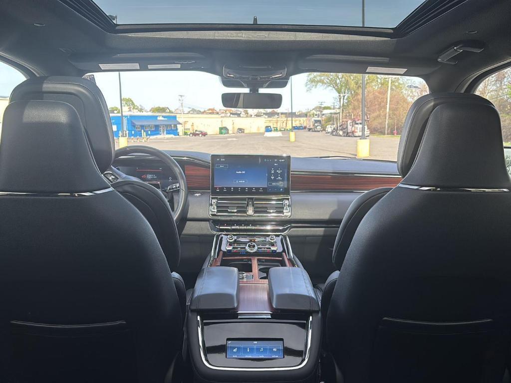 used 2024 Lincoln Navigator L car, priced at $78,108