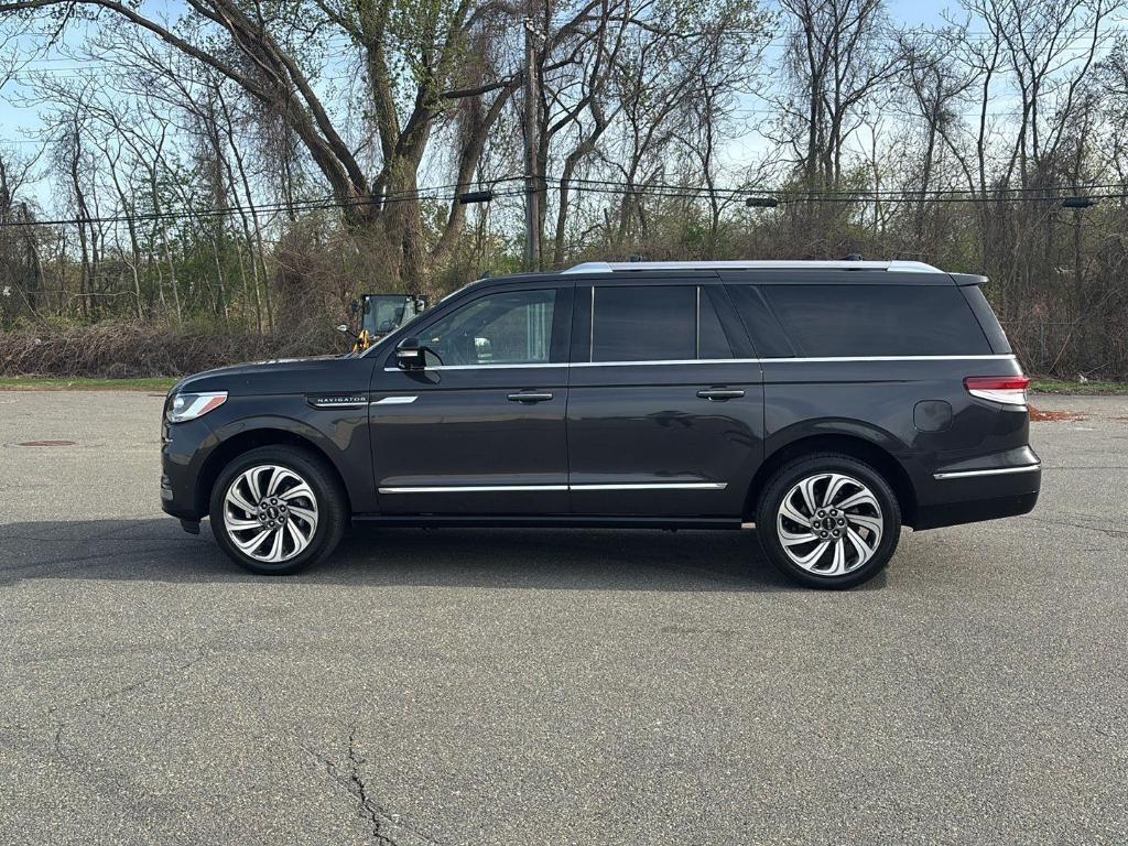 used 2024 Lincoln Navigator L car, priced at $78,108